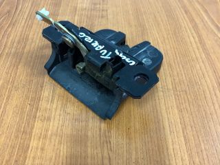 bontott VW TOUAREG Csomagtérajtó Zárszerkezet