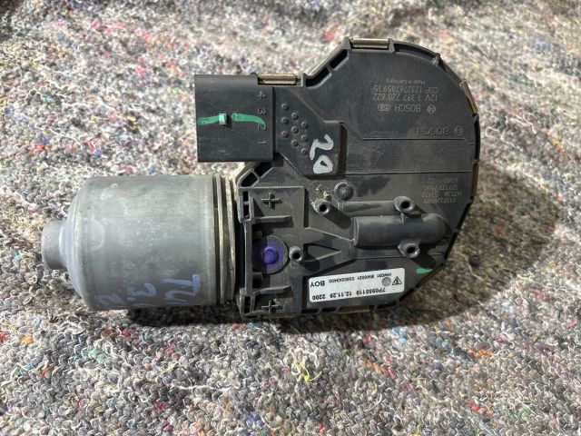 bontott VW TOUAREG Első Ablaktörlő Motor