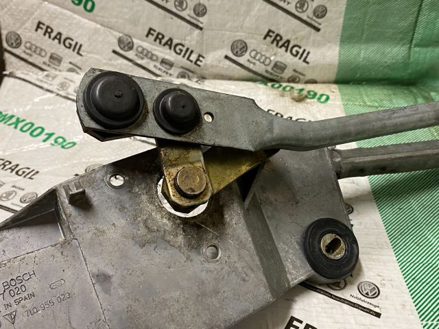 bontott VW TOUAREG Első Ablaktörlő Szerkezet