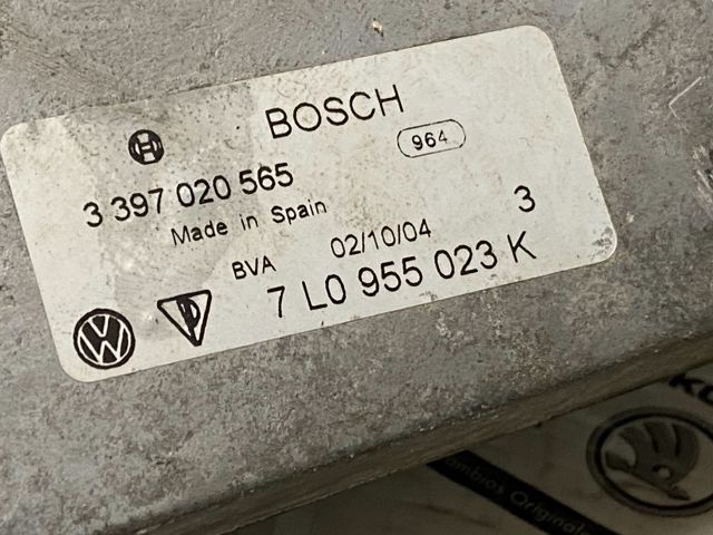 bontott VW TOUAREG Első Ablaktörlő Szerkezet