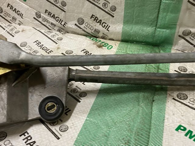 bontott VW TOUAREG Első Ablaktörlő Szerkezet