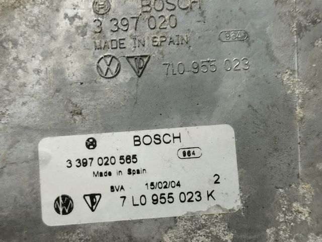 bontott VW TOUAREG Első Ablaktörlő Szerkezet