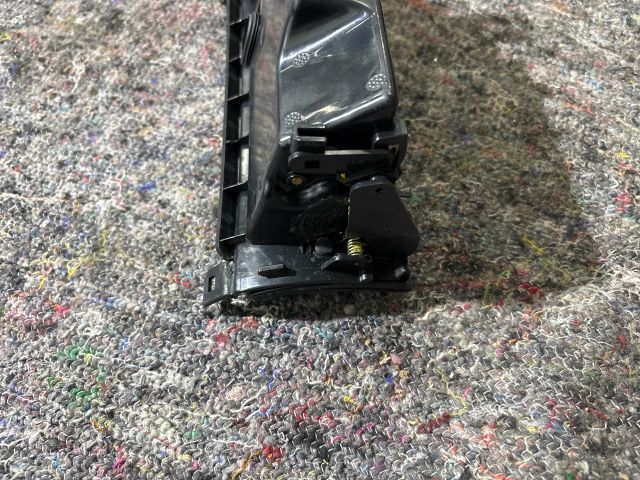 bontott VW TOUAREG Első Hamutartó