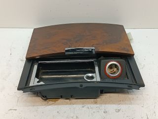 bontott VW TOUAREG Első Hamutartó