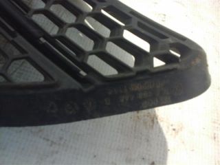 bontott VW TOUAREG Első Lökhárító Jobb Díszrács