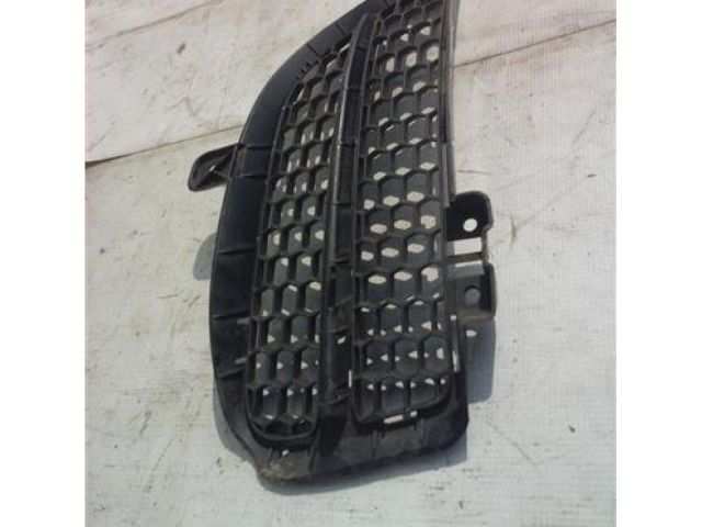 bontott VW TOUAREG Első Lökhárító Jobb Díszrács