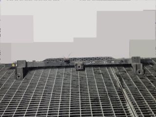 bontott VW TOUAREG Első Lökhárító Merevítő (Fém)