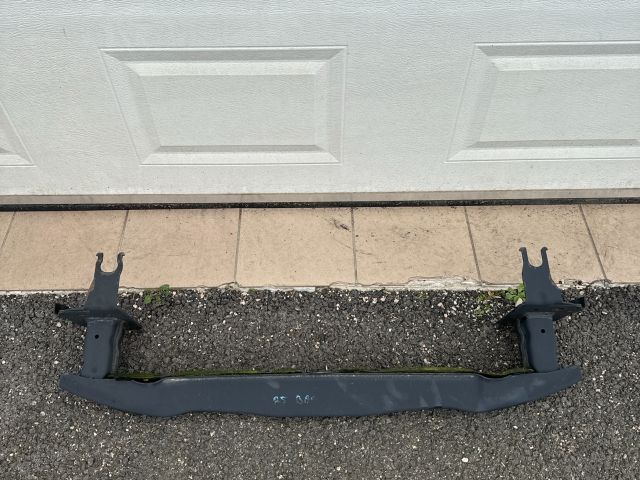 bontott VW TOUAREG Első Lökhárító Merevítő (Fém)