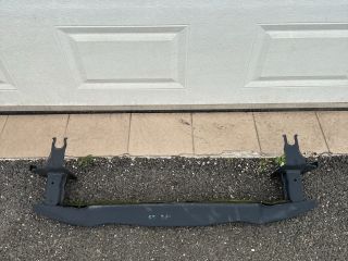 bontott VW TOUAREG Első Lökhárító Merevítő (Fém)