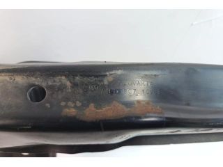 bontott VW TOUAREG Első Lökhárító Merevítő (Fém)