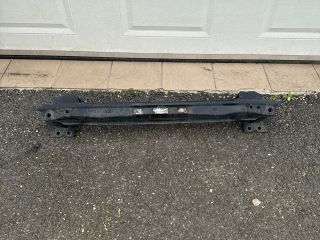 bontott VW TOUAREG Első Lökhárító Merevítő (Fém)