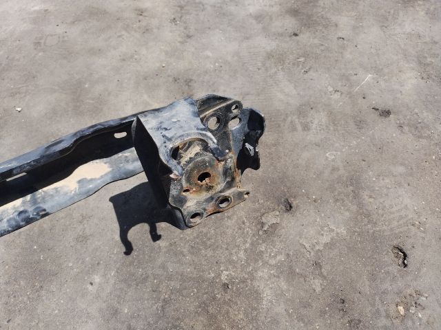 bontott VW TOUAREG Első Lökhárító Merevítő (Fém)