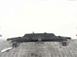 bontott VW TOUAREG Első Lökhárító Tartó Felső