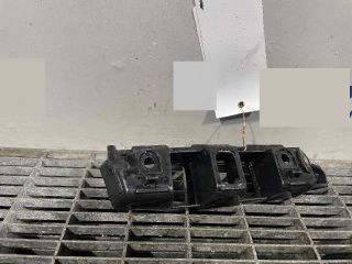 bontott VW TOUAREG Első Lökhárító Tartó Felső