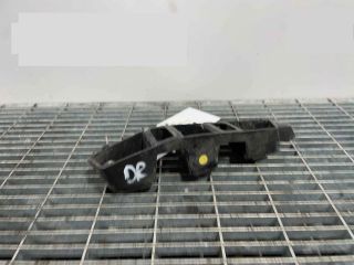 bontott VW TOUAREG Első Lökhárító Tartó Felső