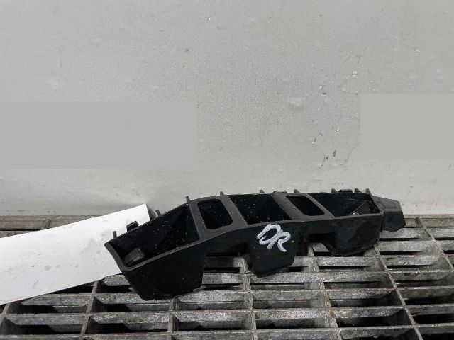 bontott VW TOUAREG Első Lökhárító Tartó Felső