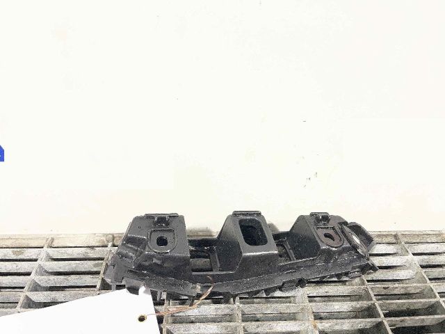 bontott VW TOUAREG Első Lökhárító Tartó Felső