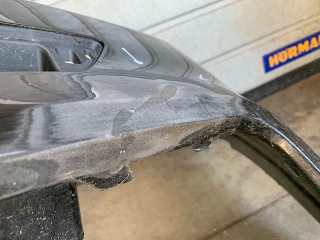 bontott VW TOUAREG Első Lökhárító (Üresen)