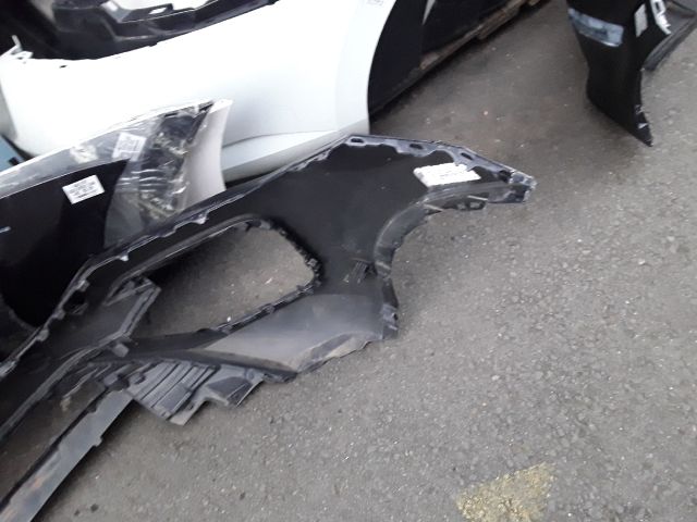 bontott VW TOUAREG Első Lökhárító (Üresen)