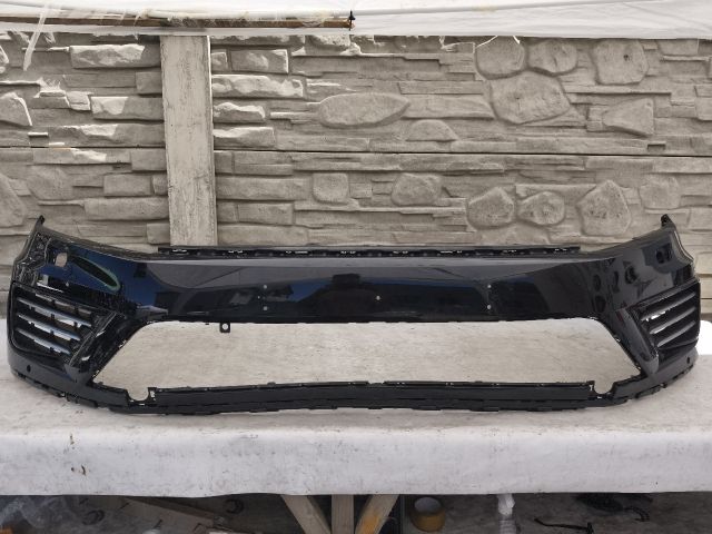 bontott VW TOUAREG Első Lökhárító (Üresen)