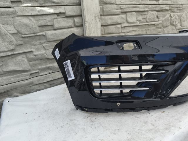 bontott VW TOUAREG Első Lökhárító (Üresen)