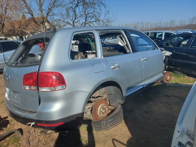 bontott VW TOUAREG Első Lökhárító (Üresen)