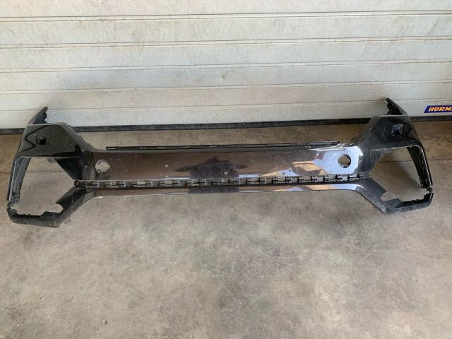 bontott VW TOUAREG Első Lökhárító (Üresen)