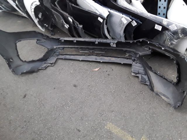 bontott VW TOUAREG Első Lökhárító (Üresen)