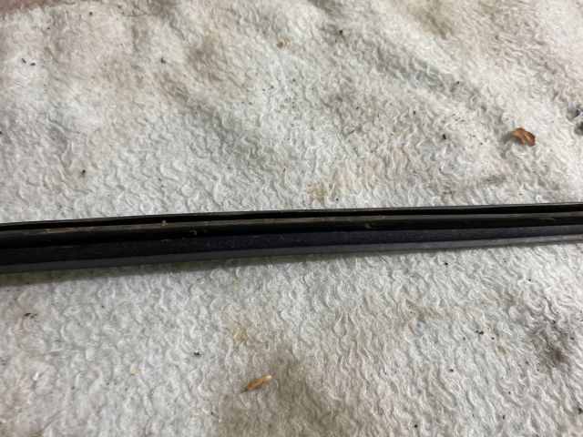 bontott VW TOUAREG Első Szélvédő Bal Díszléc