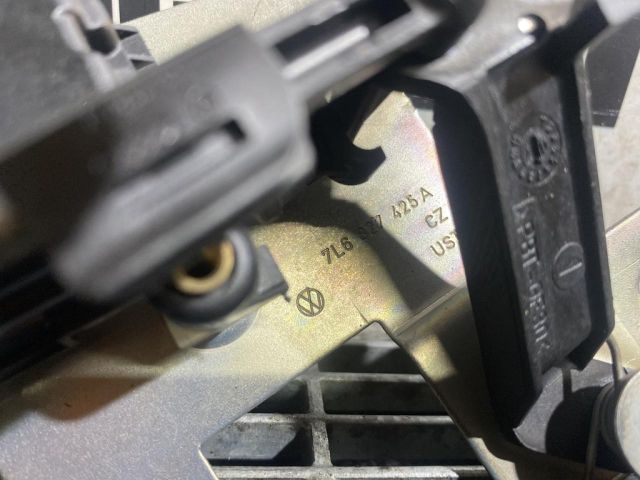 bontott VW TOUAREG Első Xenon Szintszabályzó Jeladó