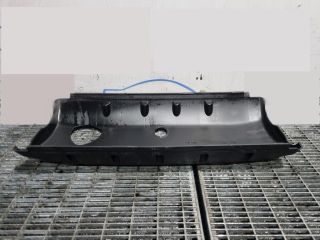 bontott VW TOUAREG Felső Hűtőburkolat