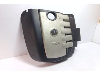 bontott VW TOUAREG Felső Hűtőburkolat