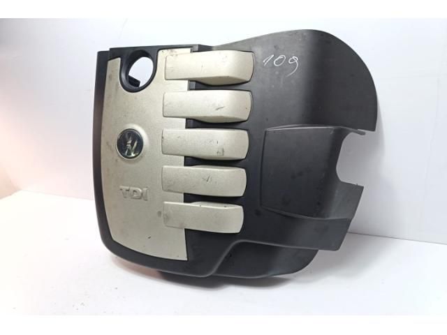 bontott VW TOUAREG Felső Hűtőburkolat