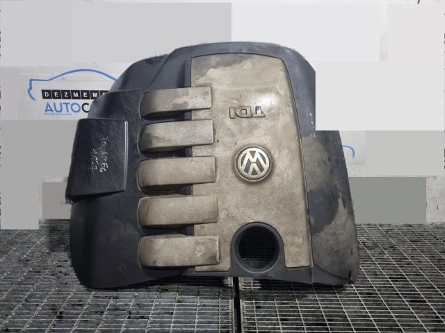 bontott VW TOUAREG Felső Hűtőburkolat