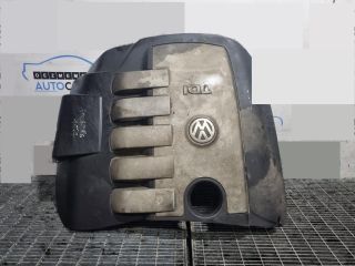 bontott VW TOUAREG Felső Hűtőburkolat