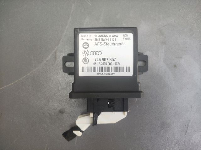 bontott VW TOUAREG Fényszóró Elektronika