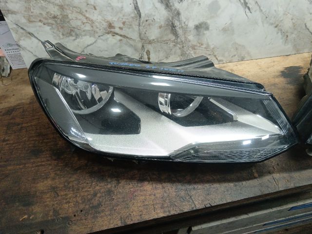 bontott VW TOUAREG Fényszóró Pár