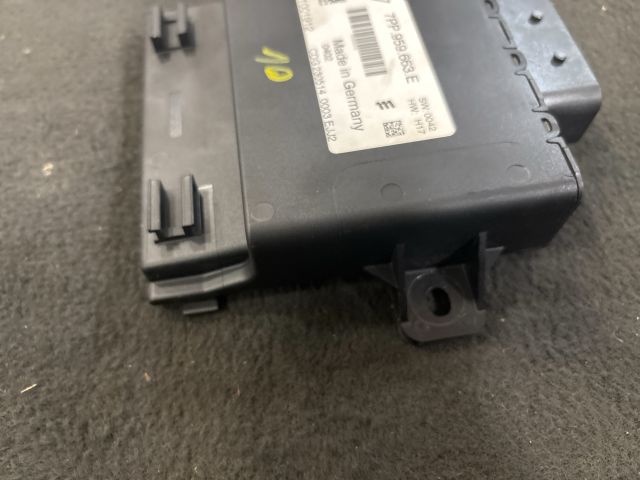 bontott VW TOUAREG Feszültségszabályzó