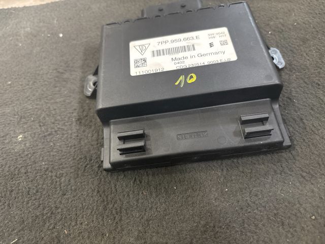 bontott VW TOUAREG Feszültségszabályzó