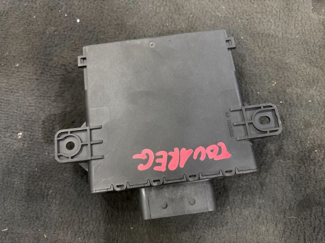 bontott VW TOUAREG Feszültségszabályzó