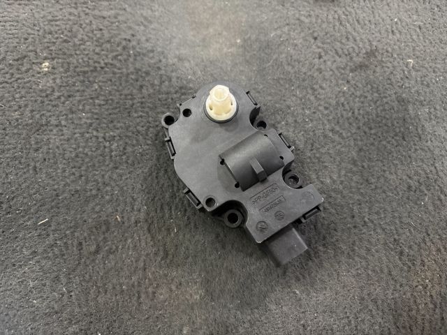 bontott VW TOUAREG Fűtés Állító Motor