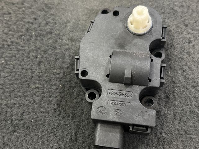 bontott VW TOUAREG Fűtés Állító Motor