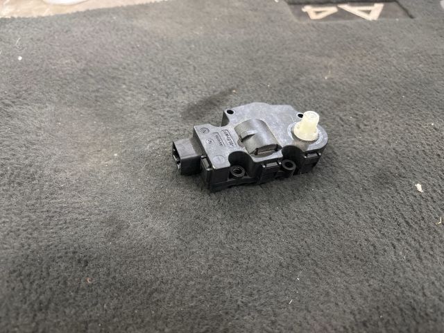 bontott VW TOUAREG Fűtés Állító Motor