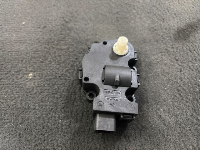 bontott VW TOUAREG Fűtés Állító Motor