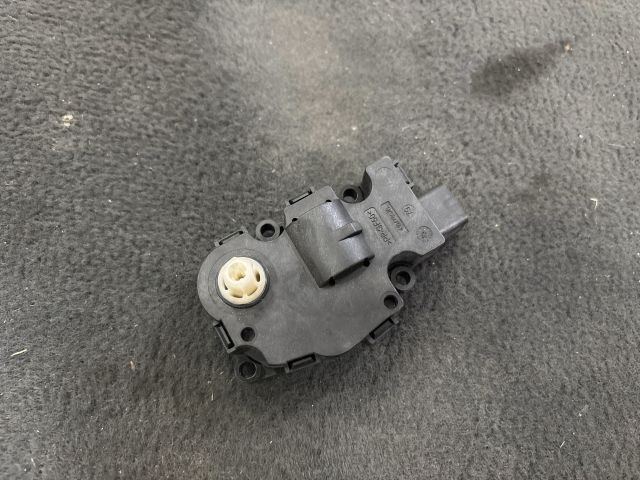 bontott VW TOUAREG Fűtés Állító Motor