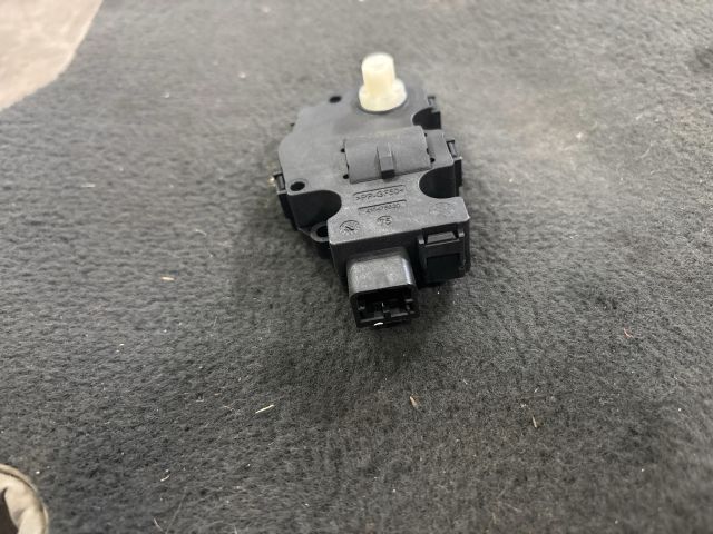 bontott VW TOUAREG Fűtés Állító Motor