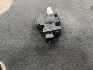 bontott VW TOUAREG Fűtés Állító Motor