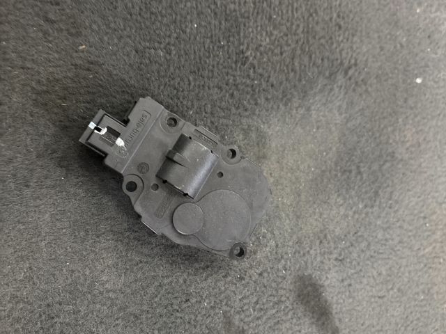 bontott VW TOUAREG Fűtés Állító Motor