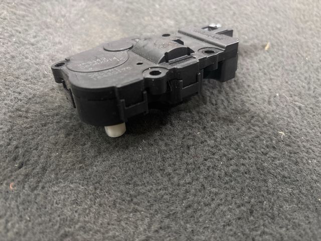 bontott VW TOUAREG Fűtés Állító Motor