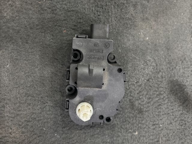 bontott VW TOUAREG Fűtés Állító Motor